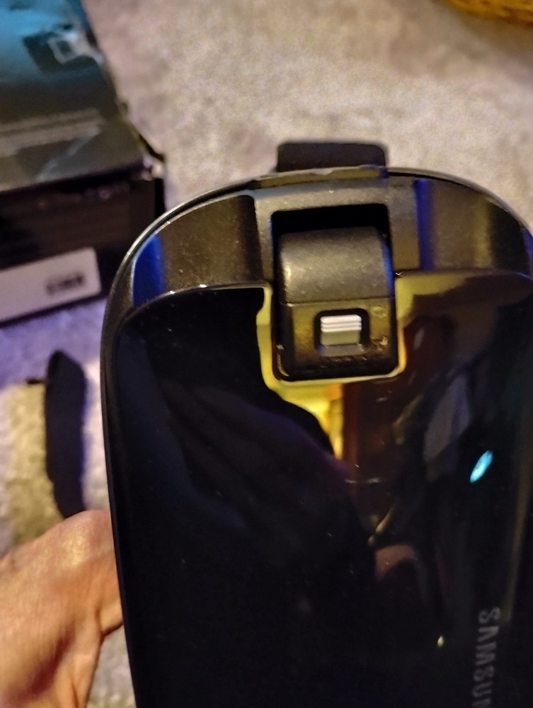 Samsung Gear VR with Controller Powered By Oculus New Open Box SM-R324