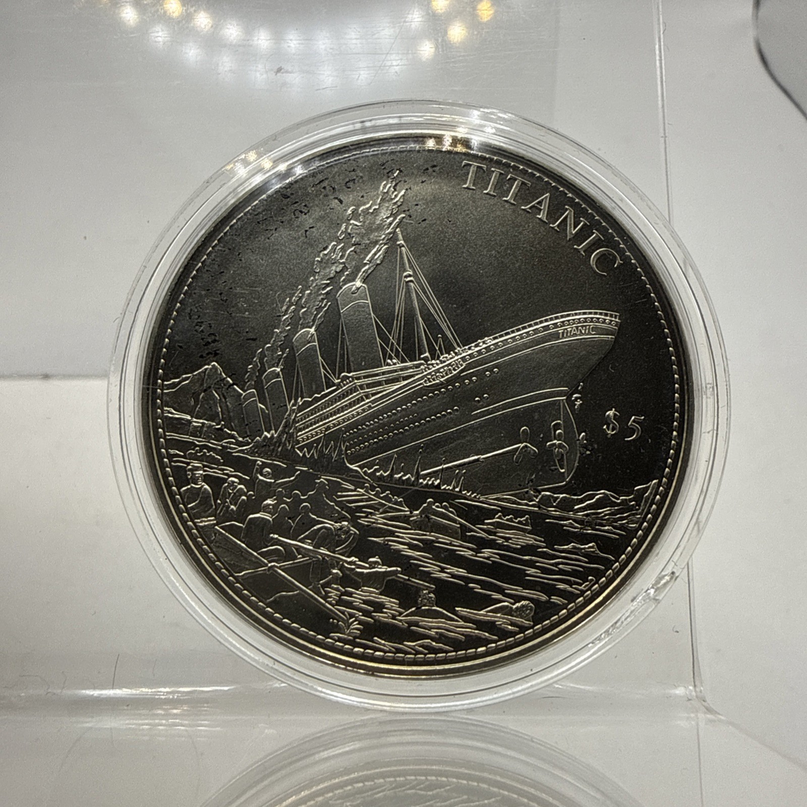 2000 REPUBLIC OF LIBERIA 5 DOLLARS Legends Of The Oceans Titanic 14658 American