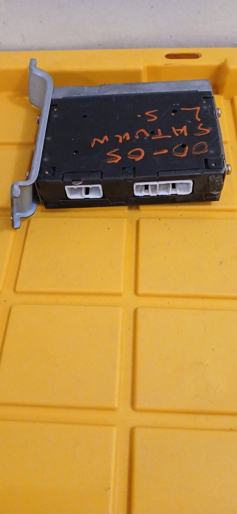 2005 Saturn L Series Amplifier Assembly #90585229