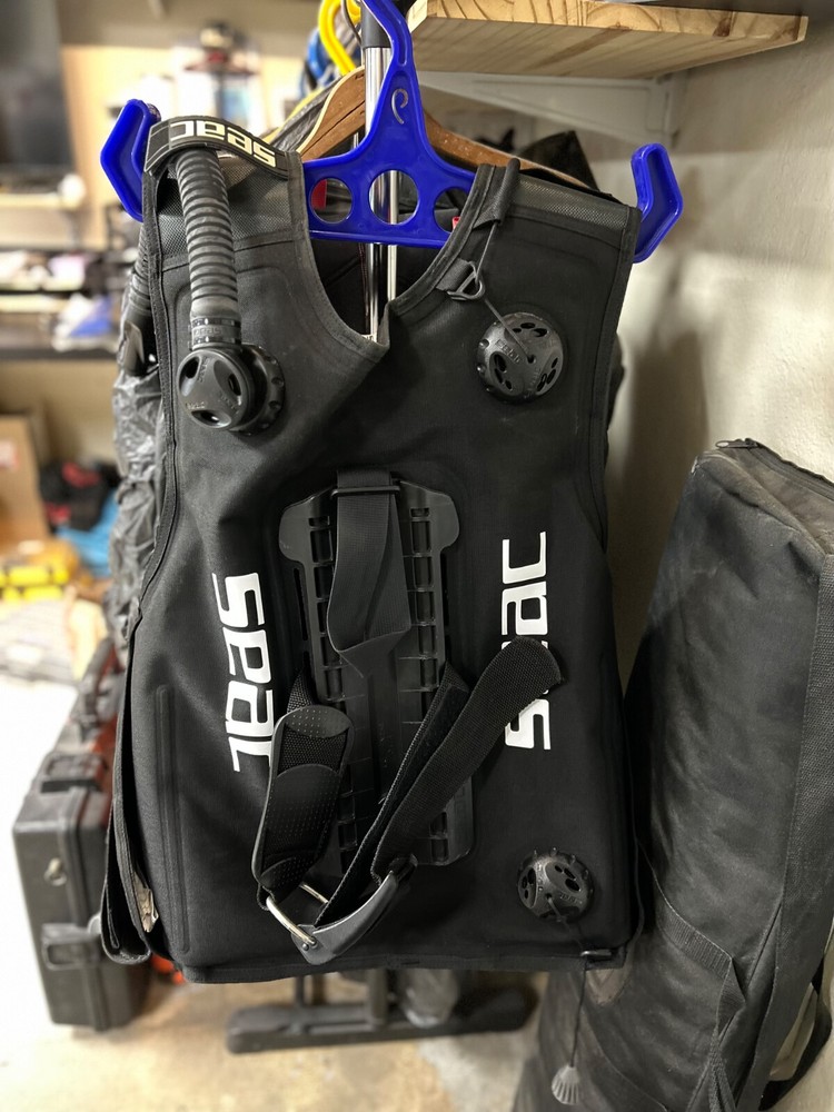 Seac Smart BCD, Size Medium, Drop Weight Pockets Black