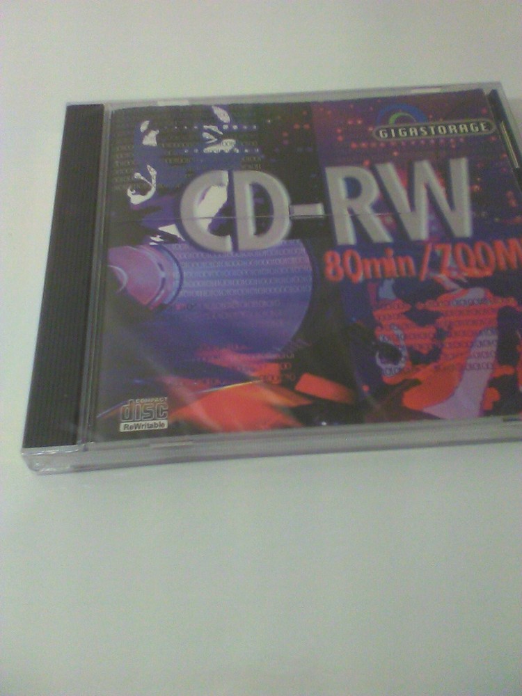 gigastogage cd-rw 80min/700mb