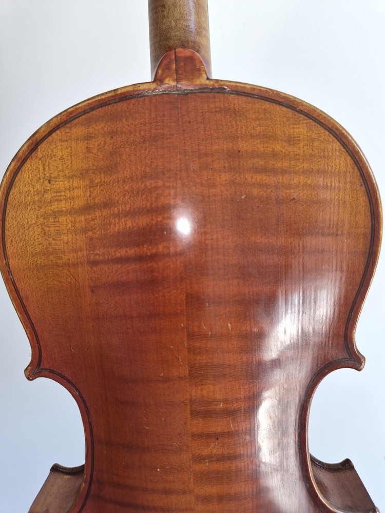 4/4 VIOLIN HAND MADE Used Violin