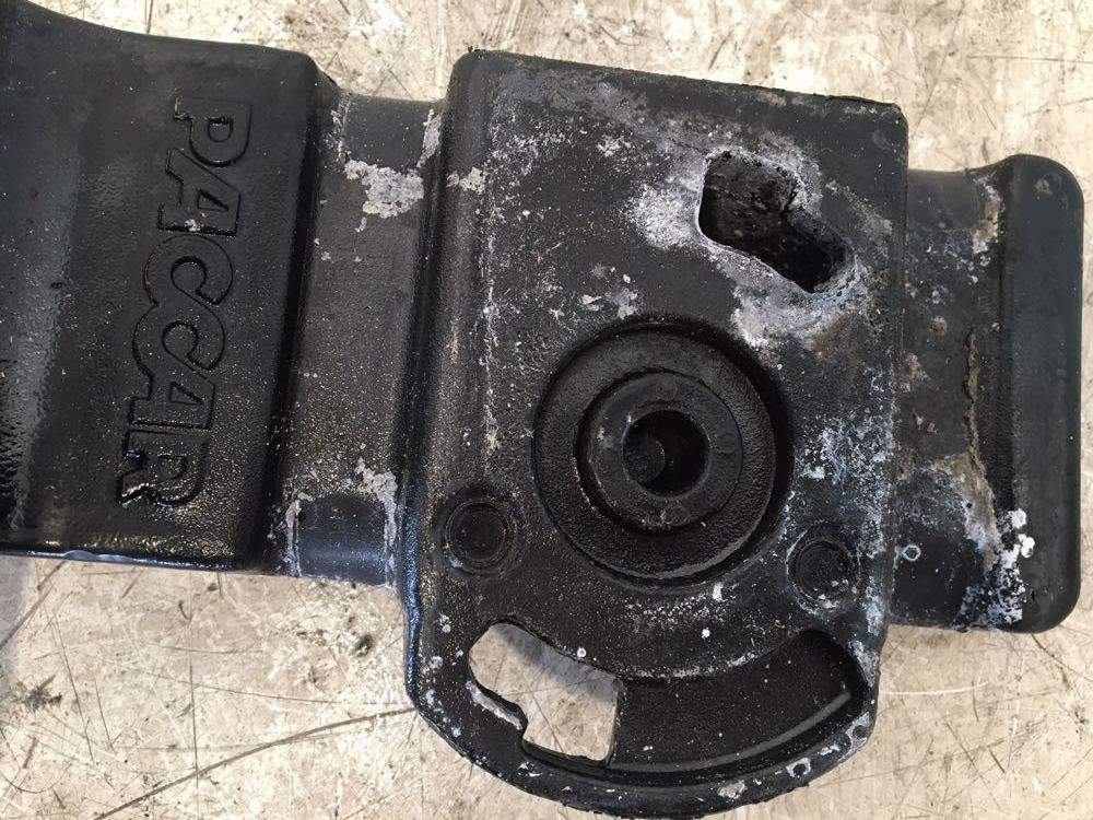2017 Peterbilt 579 Suspension Bracket B836018 (641-11644)
