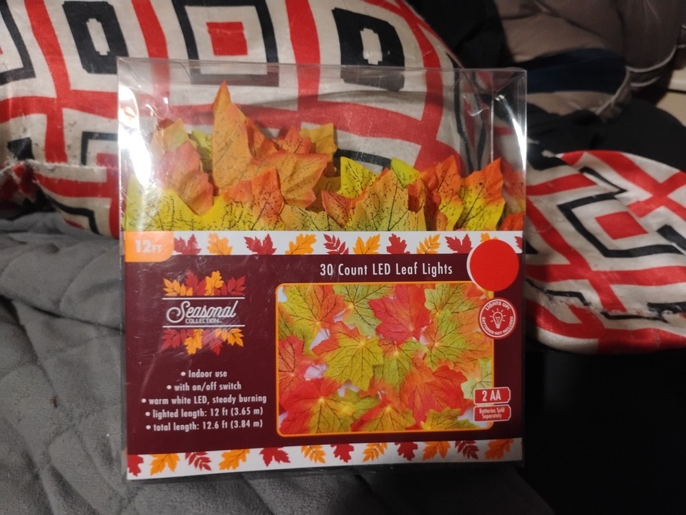 Seasonal Collection 30 Count LED Leaf Lights 12 Ft