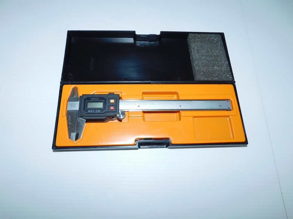 FOWLER MAX-CAL DIGITAL CALIPER WITH CASE (AFD122)
