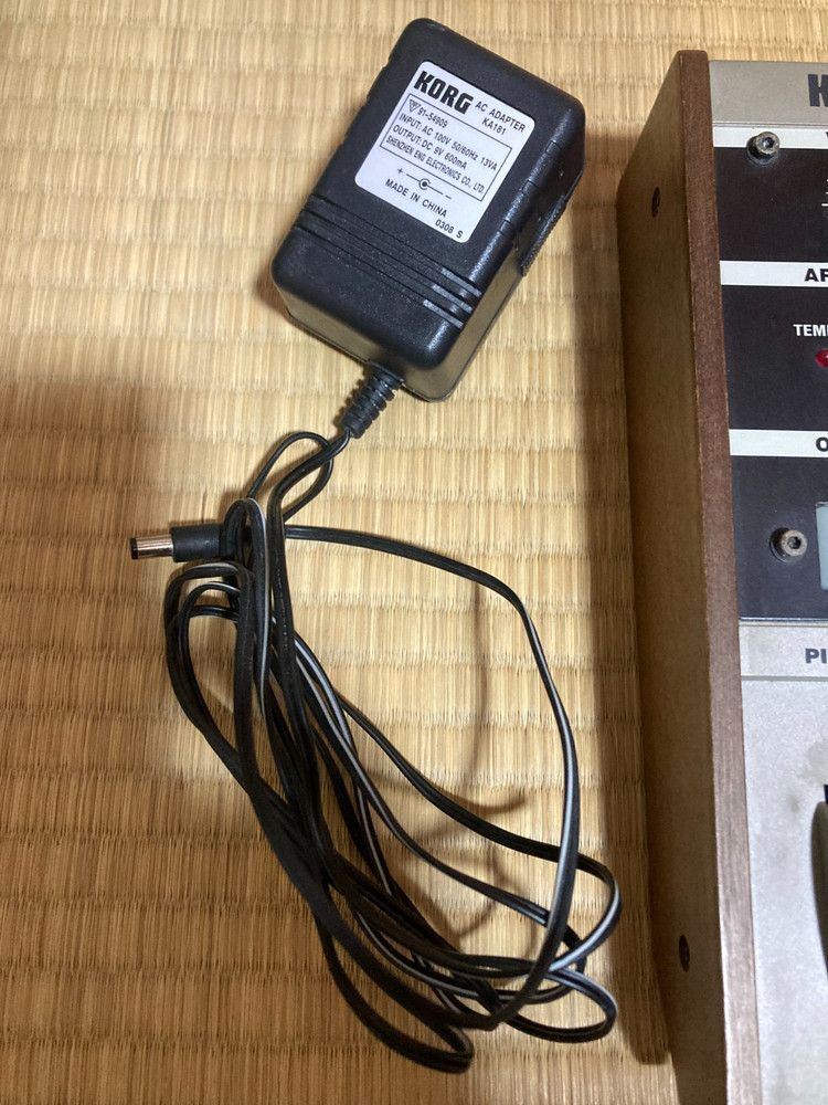 Korg MicroKorg Synthesizer Vocoder Analog Modeling 37-Key Keyboard