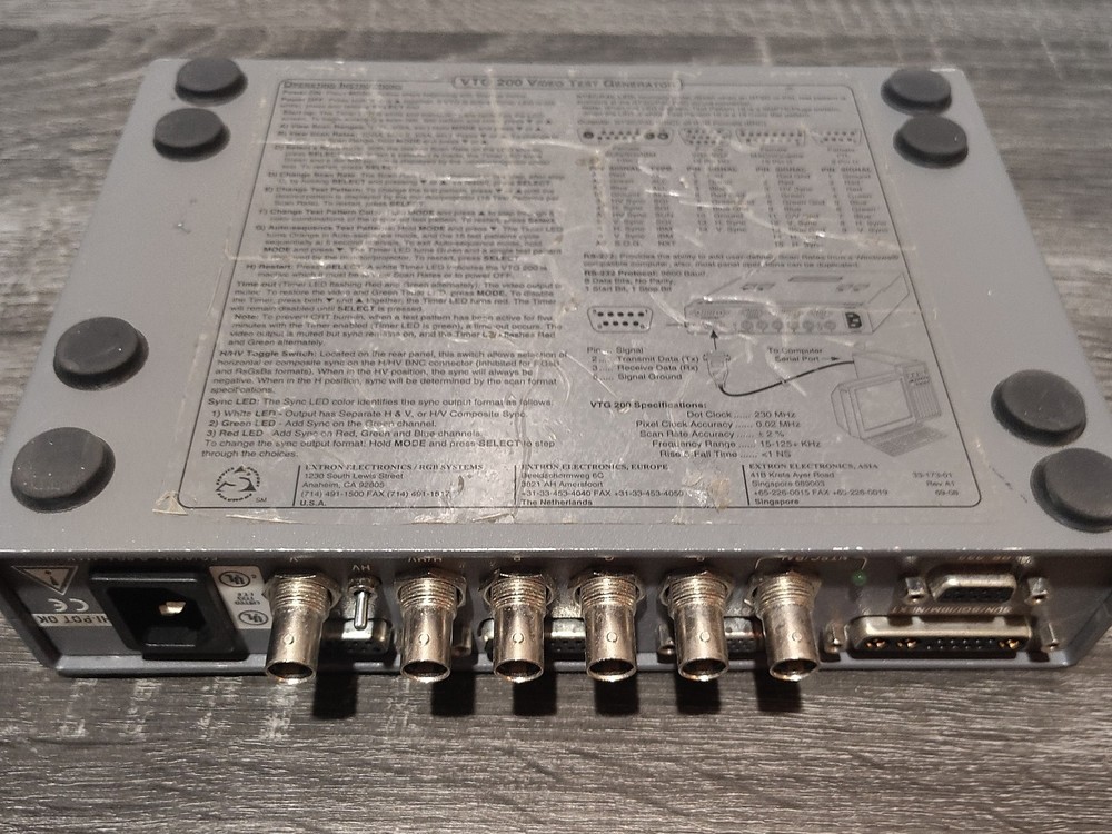 Extron VTG 200 Programmable Video Test Generator Good Condition With Scratches