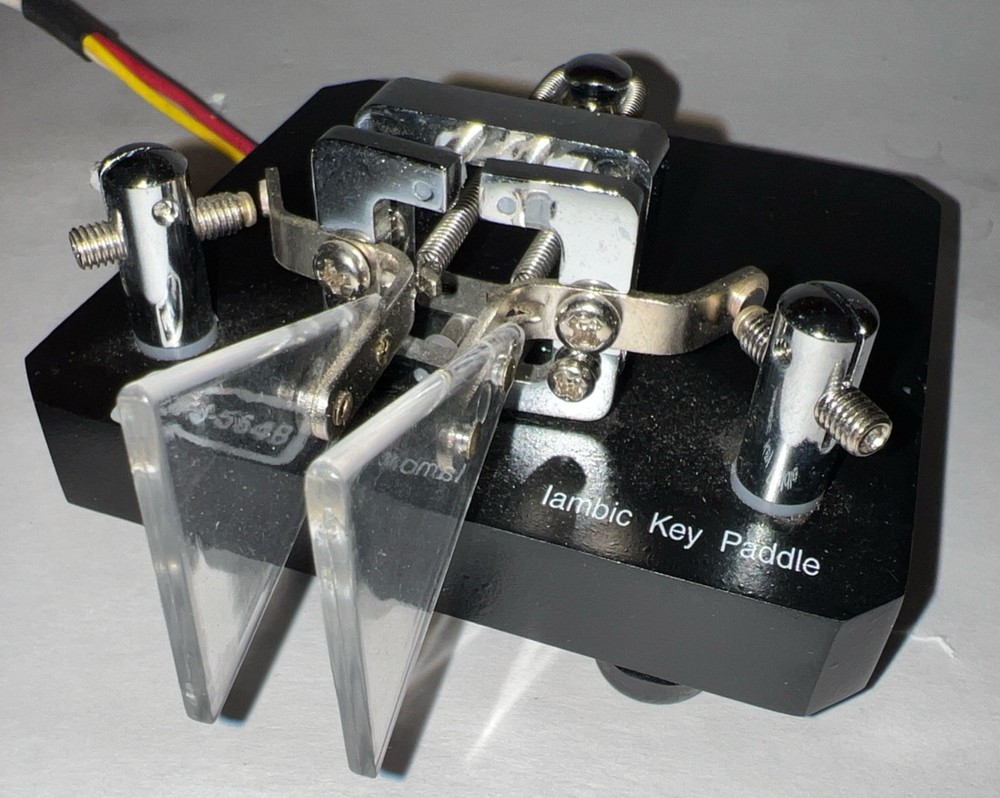 MFJ-564B Dual Iambic Key Paddle Ham Radio Key Morse Code Chrome/Black Base New