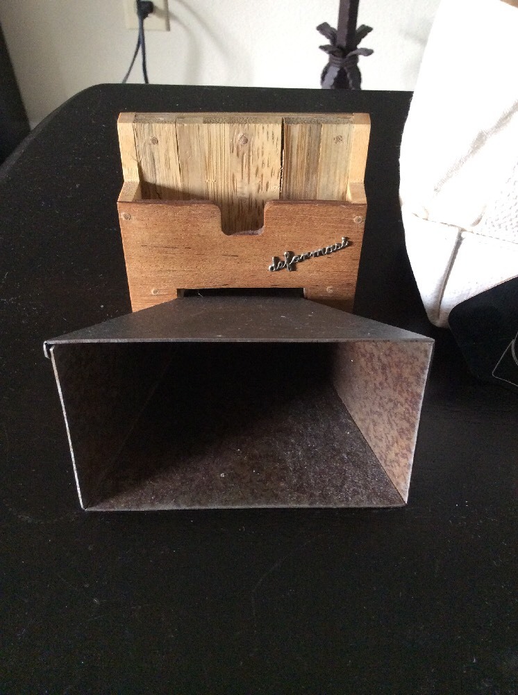 Deus Megaphone Speaker For iPhone