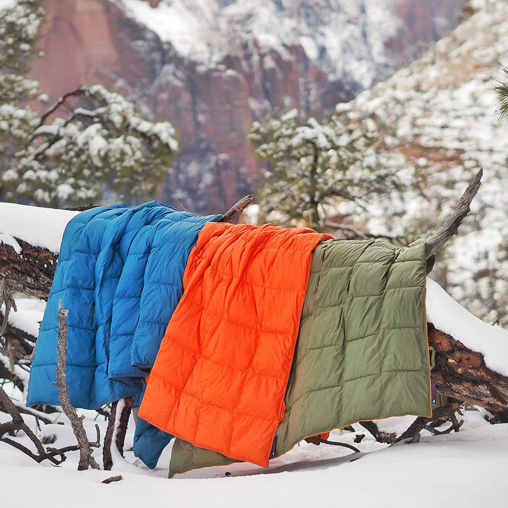 Double Puffy Camping Blanket - Extra Puffy, Packable, Lightweight and Warm | Ide