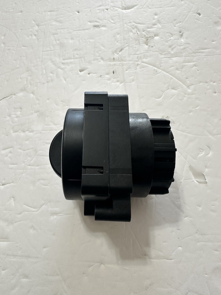 2018-2024 FREIGHTLINER CASCADIA DASH HEADLIGHT HEADLAMP SWITCH BUTTON OEM