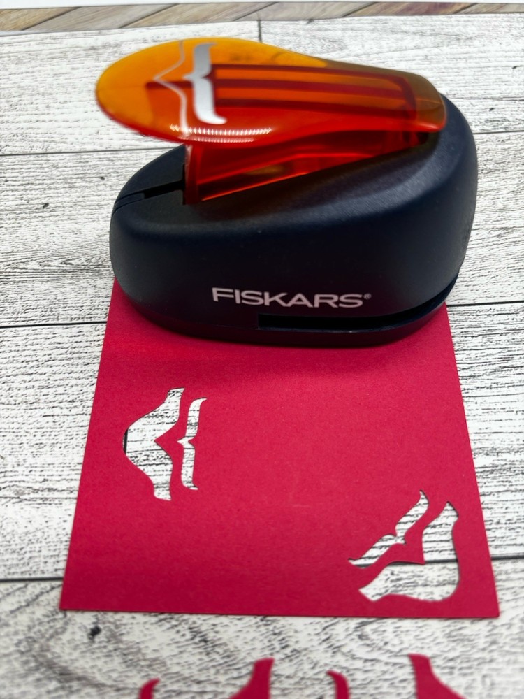 Fiskars - Parenthesis/ Brackets - Medium Craft Paper Punch Rare