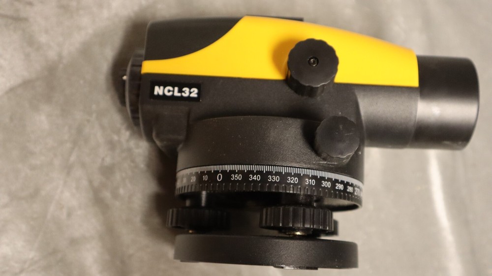 Northwest Instrument NCL32 32x Automatic Construction Level in Case