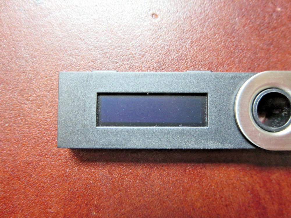 Ledger Nano S USB Hardware Wallet, Bitcoin Ethereum