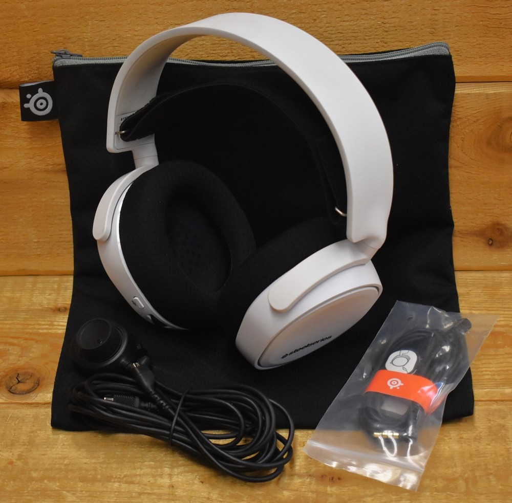 Steelseries Arctis 3 Console Wired High-Performance Gaming Headset White Chatmix