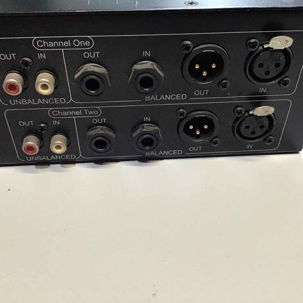 Stageworks E231X Dual Band Graphic Equalizer