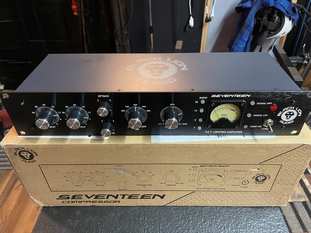 Black Lion SEVENTEEN FET Limiting Amplifier 1176 Compressor
