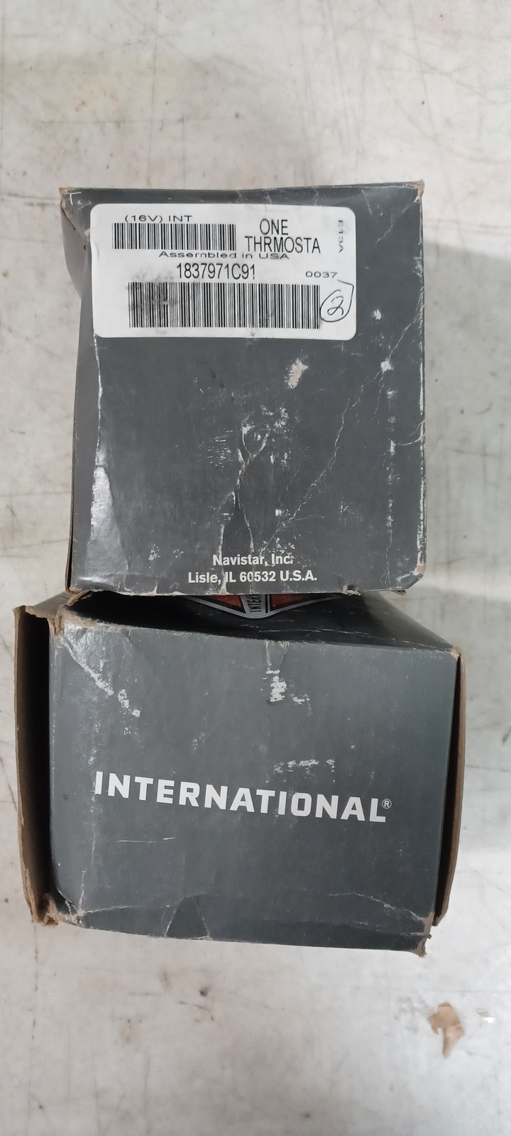 INTERNATIONAL OEM - ENGINE COOLANT THERMOSTAT, VT365 1837971C91