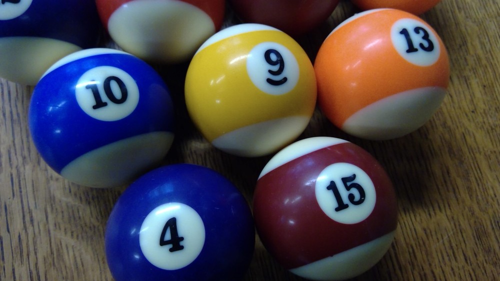 Complete Set Standard 2 1/4" Pool/Billiard Balls