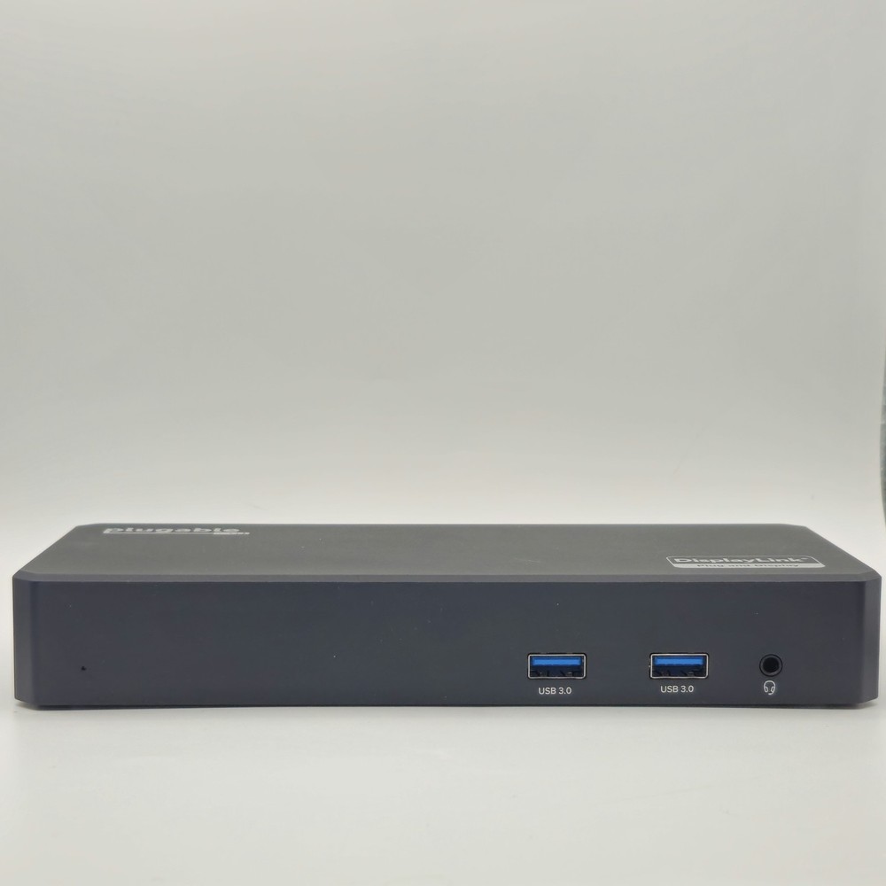 Plugable USB C Triple Display Docking Station with Laptop Charging, Thunderbolt