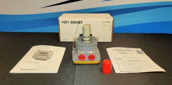 Signet Conductivity Transmitter: Part# 3-8800.103.3P
