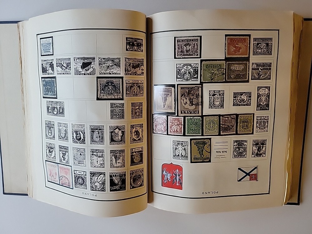 Modern Postage Stamp Album, Scott Publications 1946