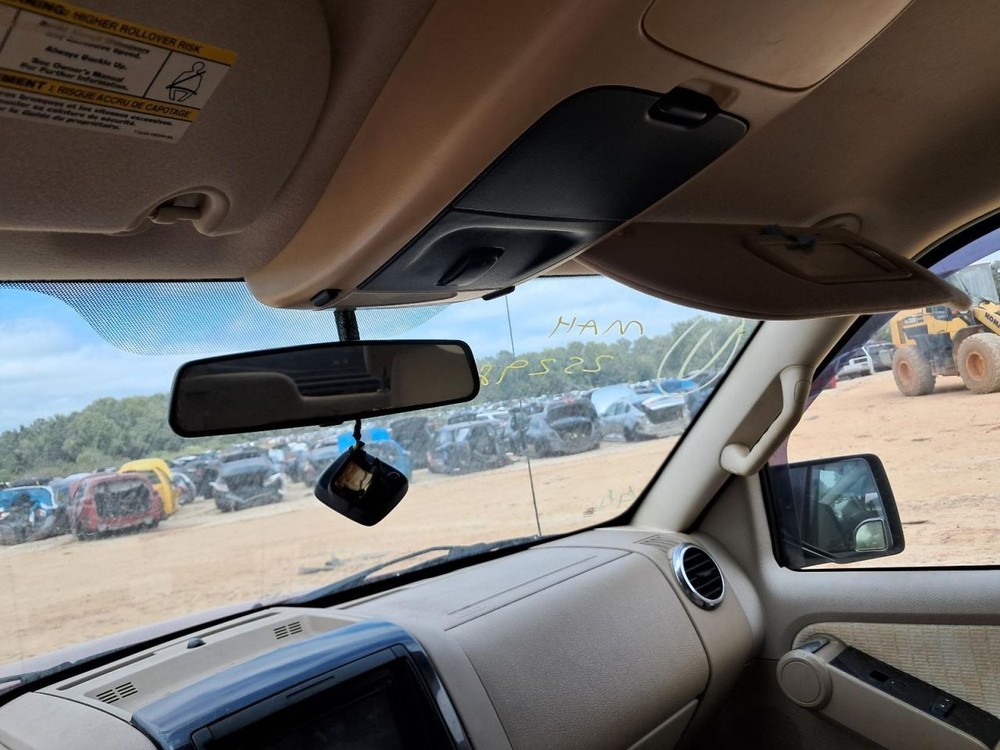 EXPLORER 2008 Glove Box 4758884