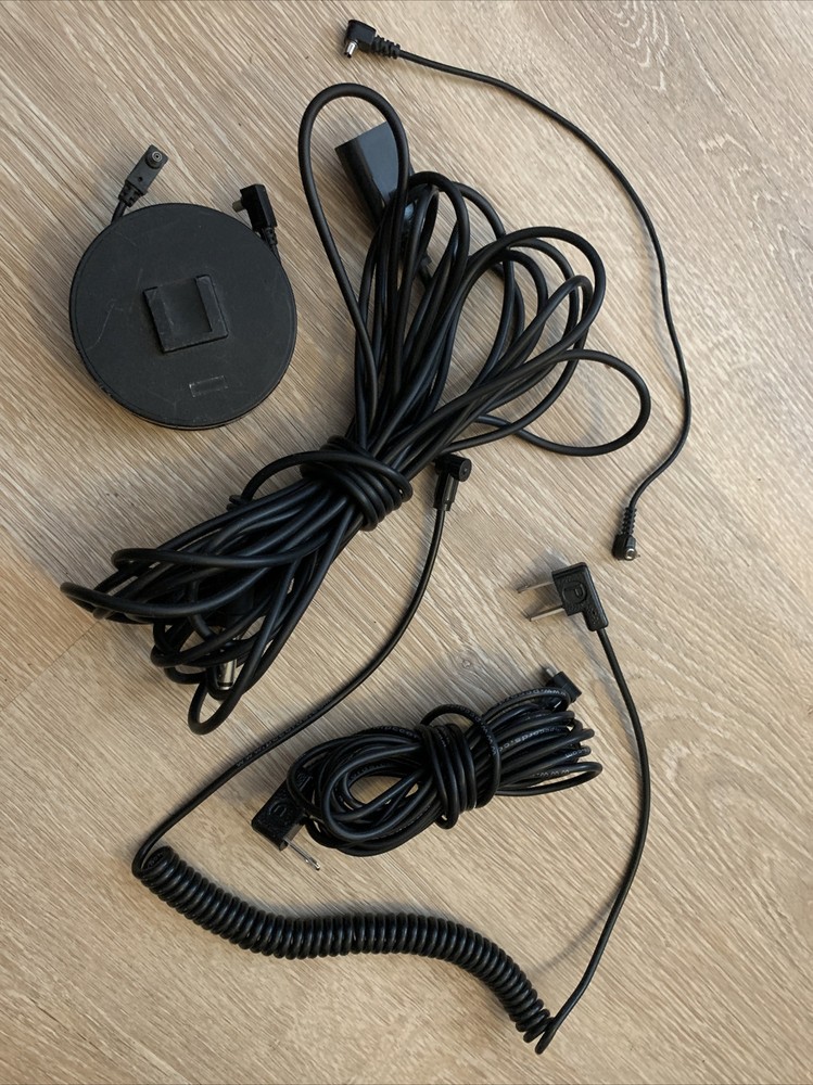 Misc Photography lighting trigger cables.