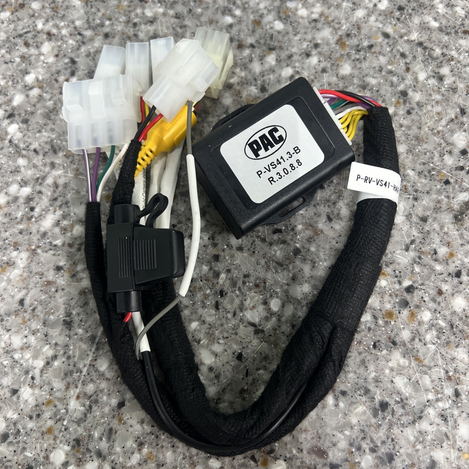 PAC Intelligent 3-Camera Switcher Camera Switcher w/Harness for 3 Cameras