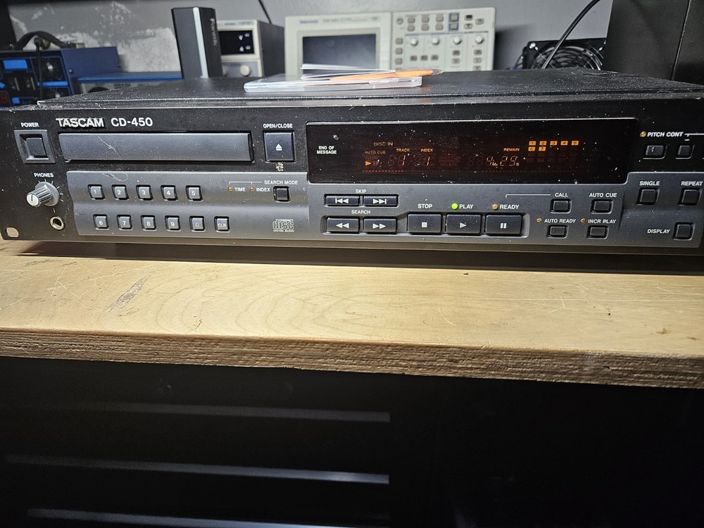 TASCAM CD-450 Professional Studio CD Player (as is)(S18)