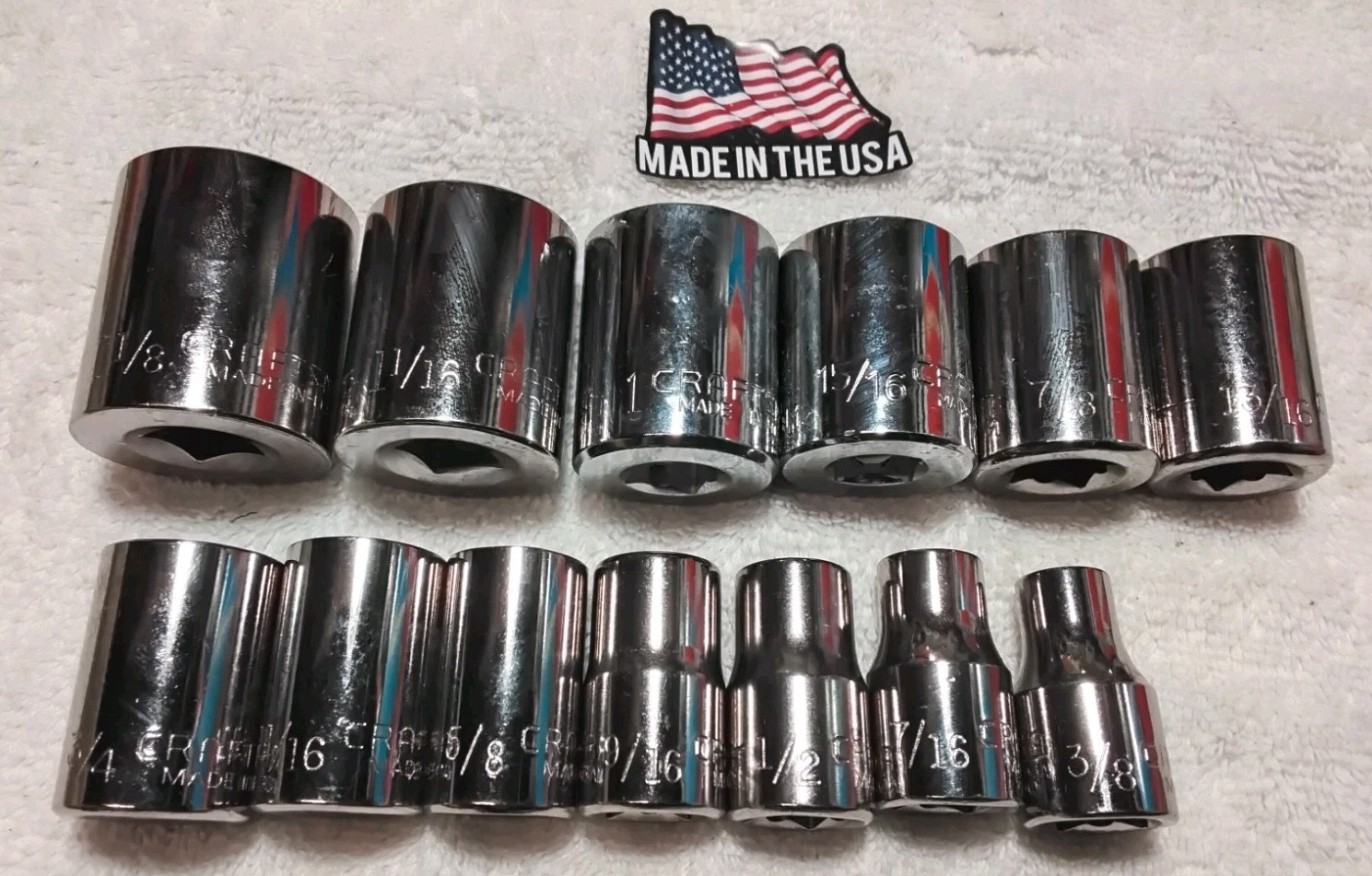 CRAFTSMAN 205PC 20-1/2"× 8-1/2"× 14" METAL 4 DRAWER LOCKABLE WITH HANDLE & TOOL