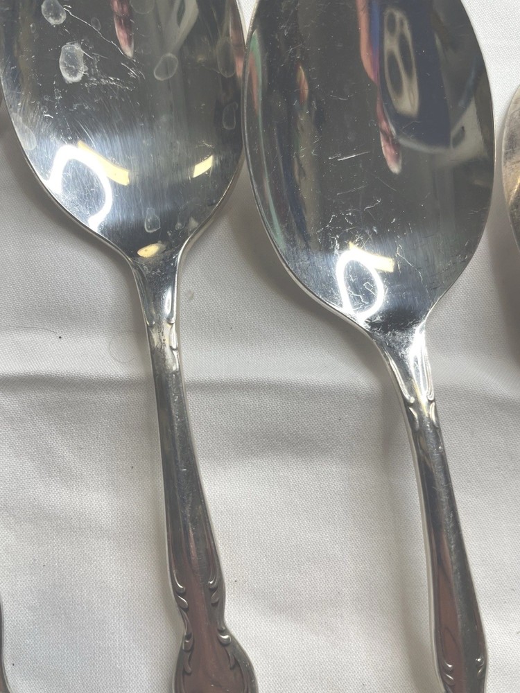 23 Pcs - Silverplated Wm Rogers IS Flatware - Partial Set - BEVERLY MANOR 1964