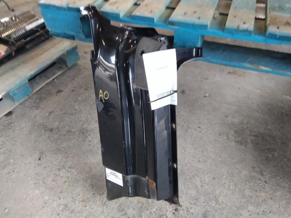 For 2000 VOLVO VNL COWL Right , MN