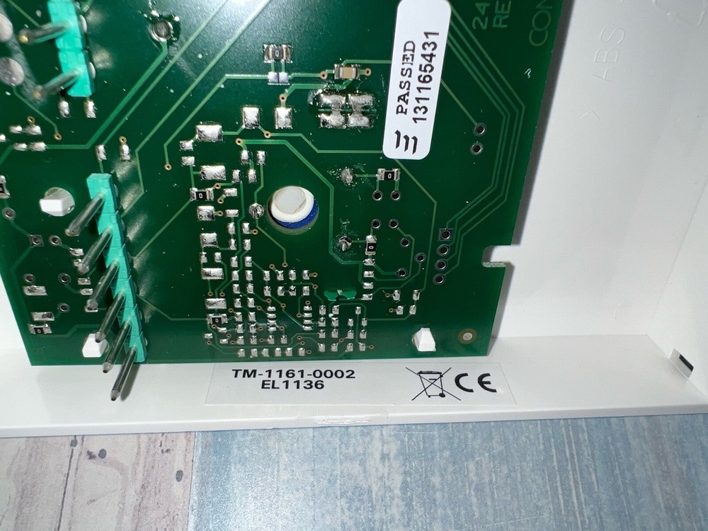 Johnson Controls TM-11x1 Series Room Temperature Module