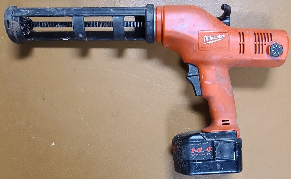 Milwaukee 14.4V Tool Combo Kit Drills Caulk Gun Flashlight Case Used