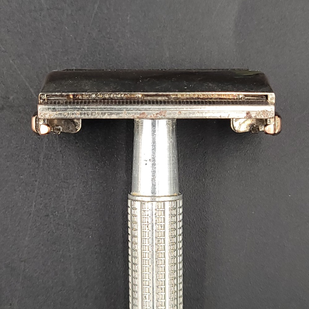 1956 Gillette Super Speed Blue Tip Flare DE TTO Safety Razor Date Code B3