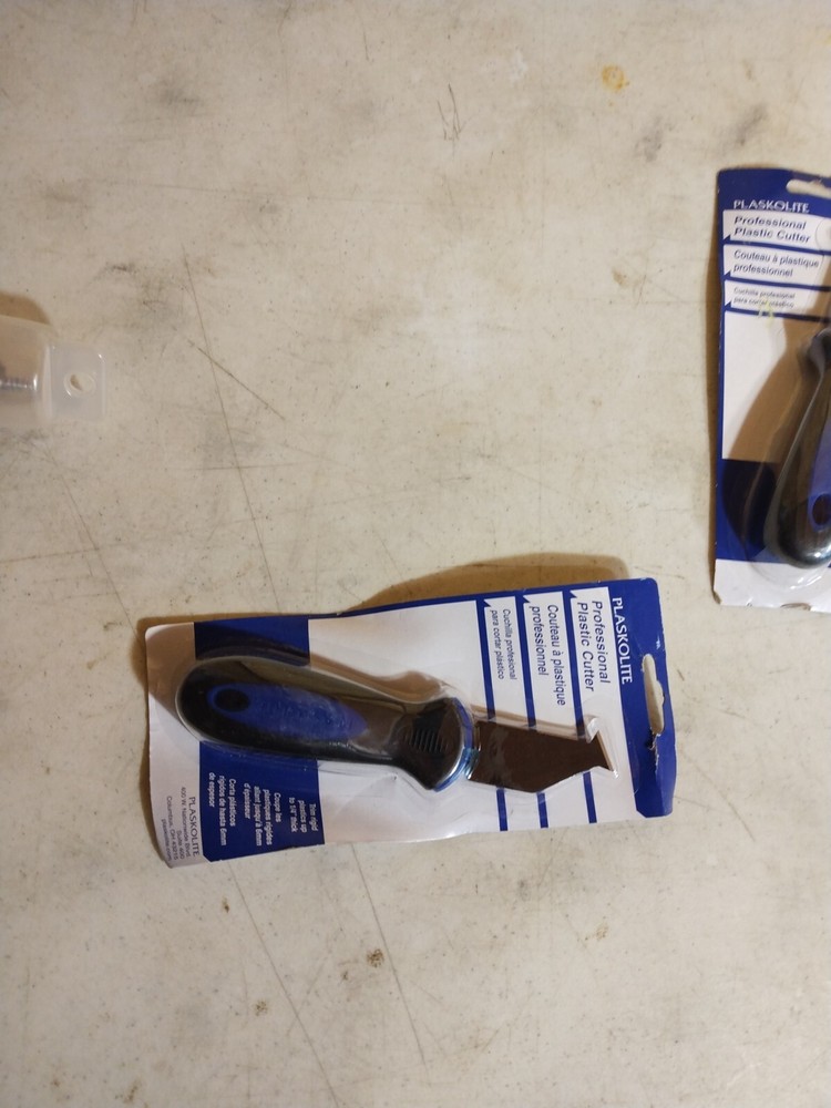 5 Packs Plaskolite Professional Cutter Tool 1888888A