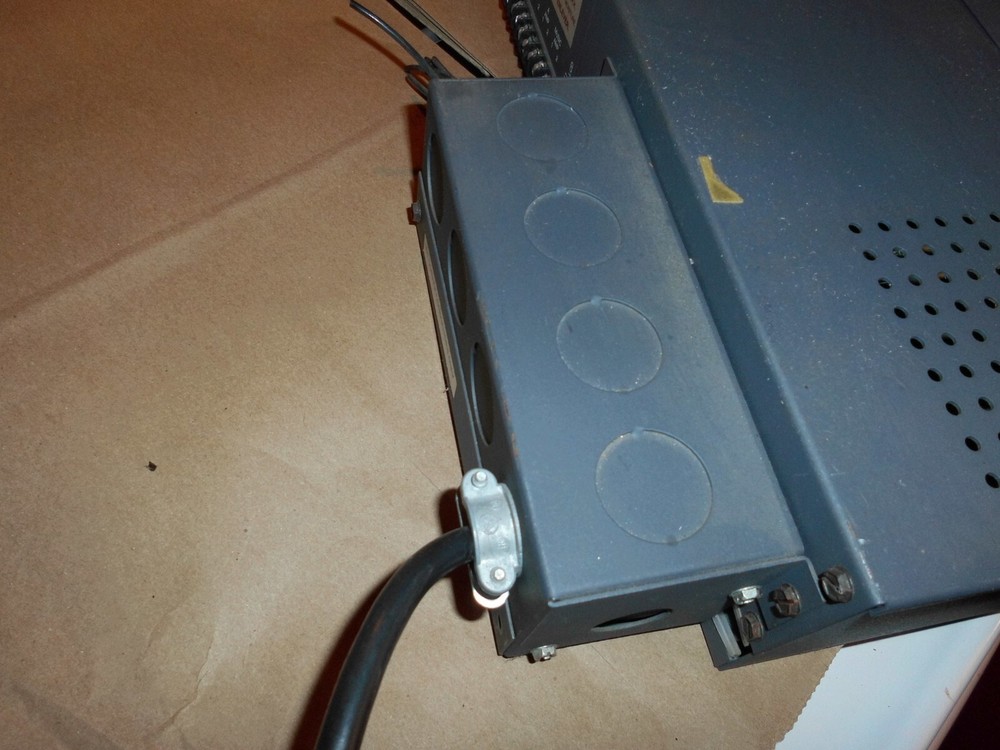 RAULAND MODEL 2524 MASTER CLOCK WORKING