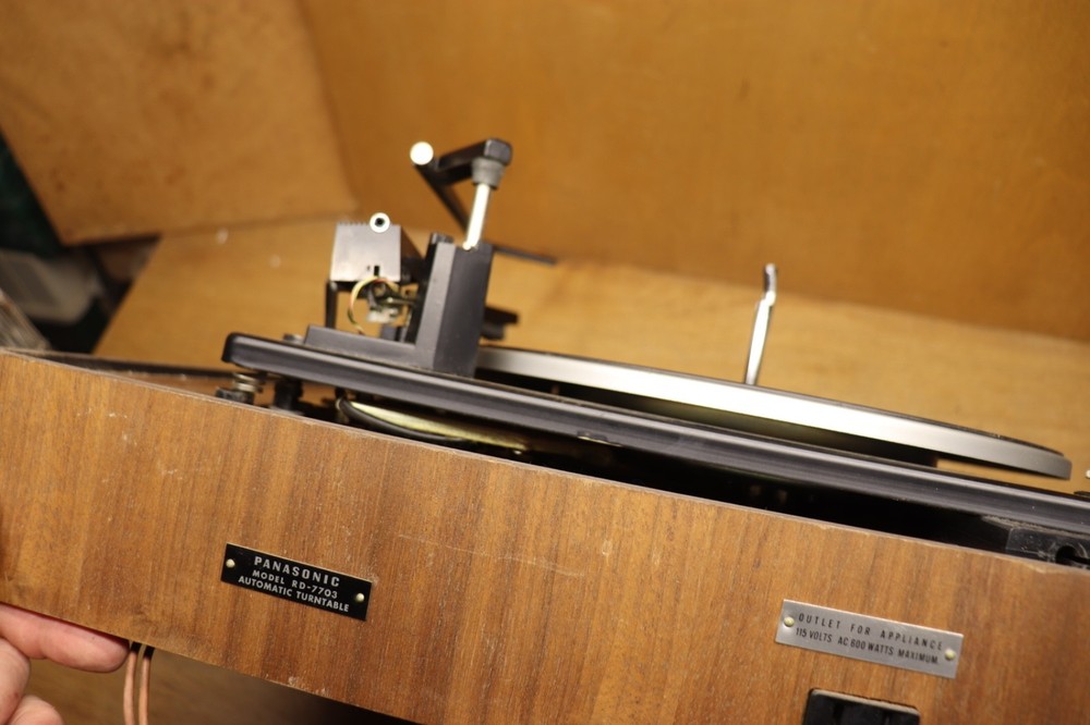 Vintage 1970s Panasonic Automatic Turntable Model RD-7703
