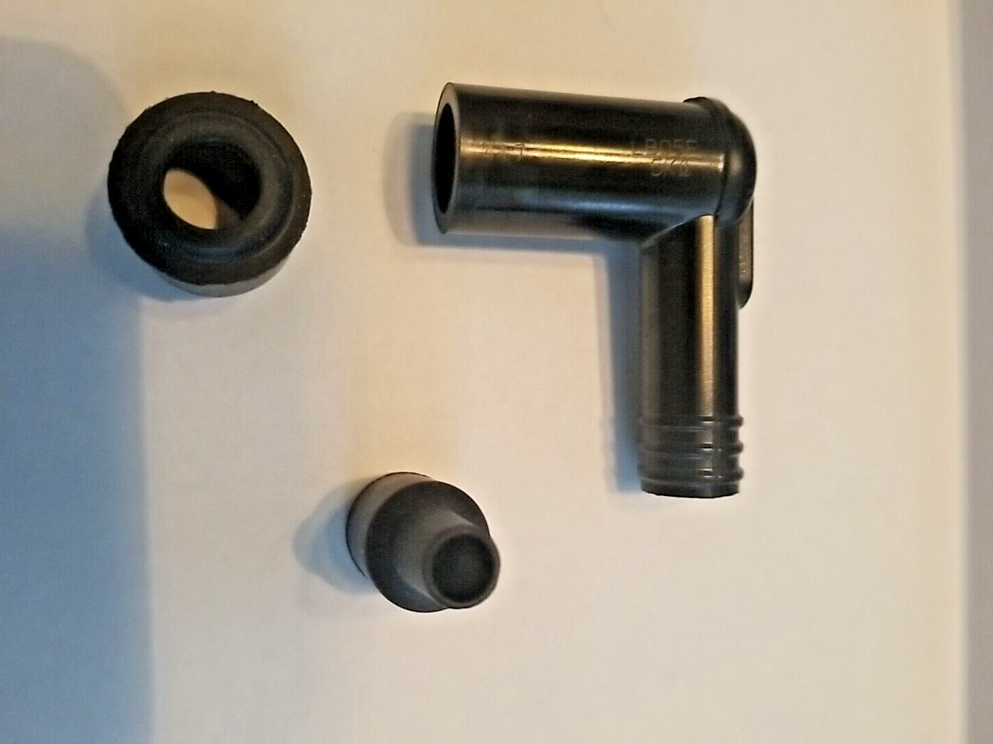 (1) GENUINE NGK LB05F 8051 Black Spark Plug Resistor Covers