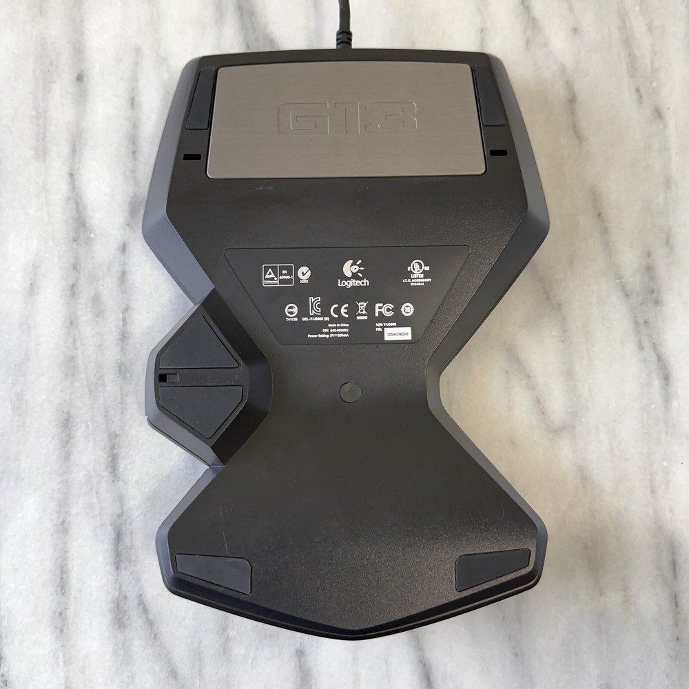 Logitech G13 USB Programmable Gameboard with LCD Display