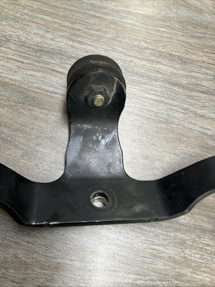 2000 Harley Road Glide Engine Cylinder Horn Mount w/ Stabilizer