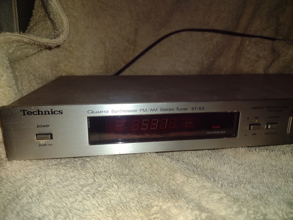 Technics ST-S3, FM /AM Quartz Synthesizer Stereo Tuner !! TESTED