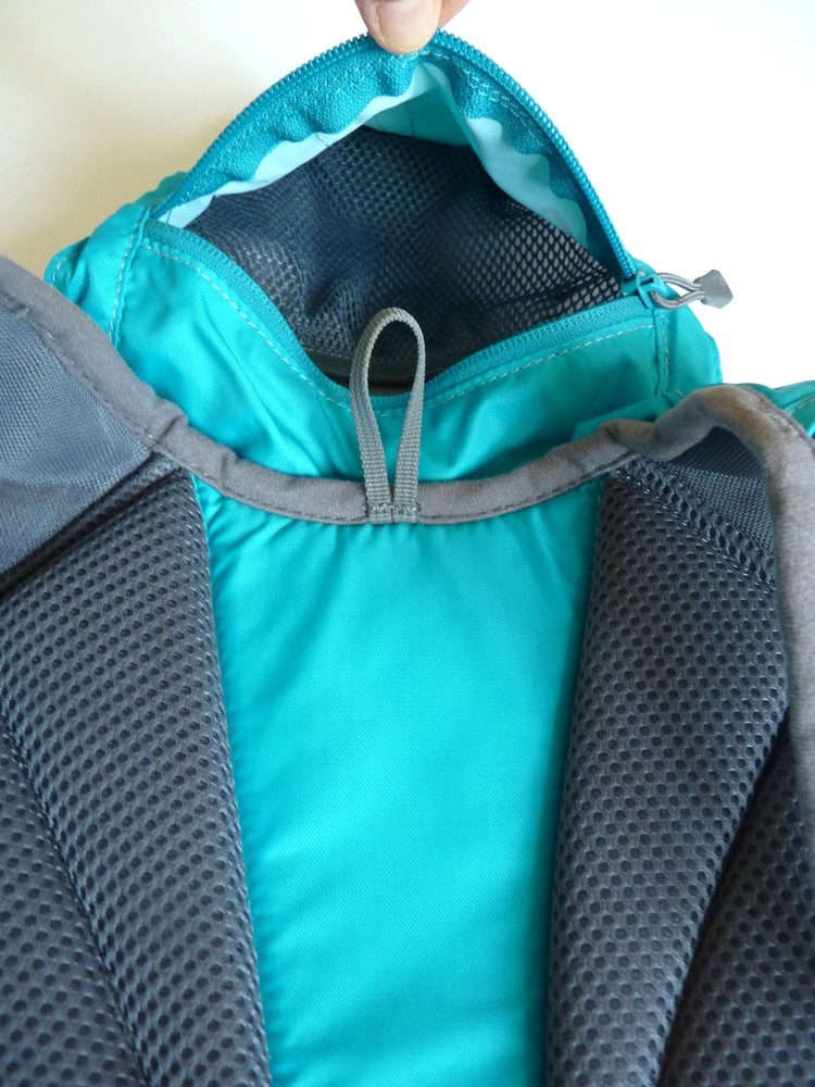 Camelbak Aurora Teal 2L Hydration Backpack No Bladder Great Condition