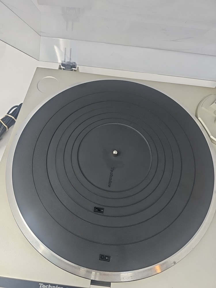Technics Quartz SL-Q300 Direct Drive Turntable TESTED
