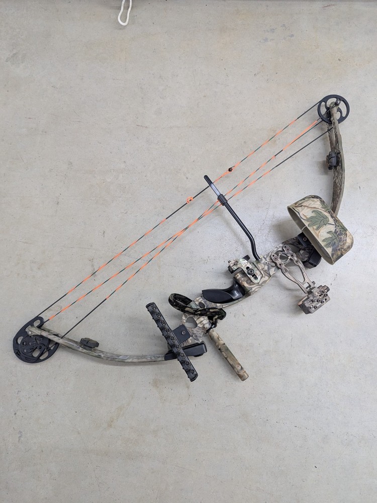 PSE Fire Flite 33 Compound Bow w/ BAG + Extras - RH 27-32” - 70lb Max - TESTED