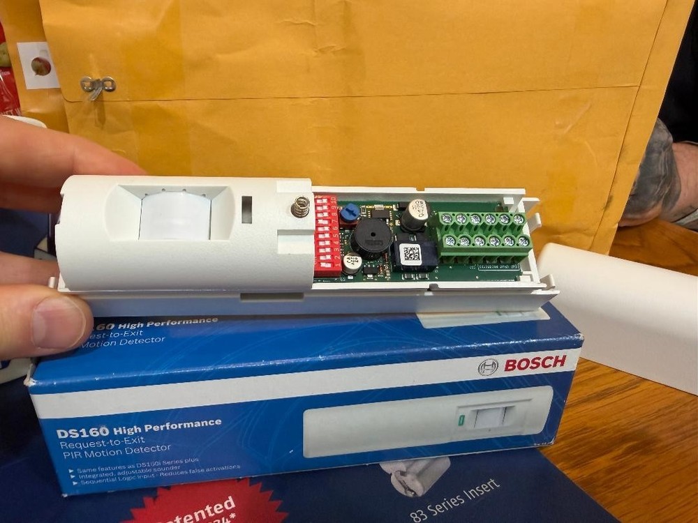 Bosch DS160 Request to Exit Detector - White