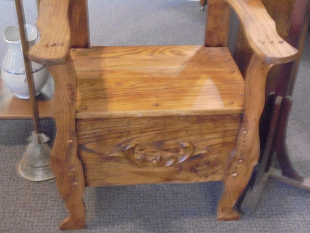 Oak Hall Seat