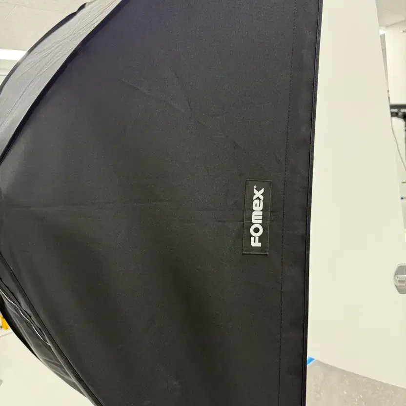 Fomex D600 Plus Studio Lighting Kit (2 Lights + Softboxes) Official