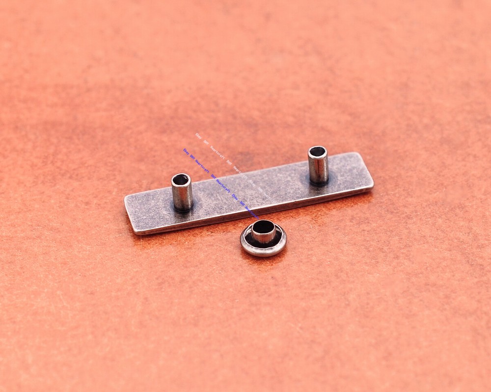 30X Antique Silver Metal Solid Rectangle Leather Rivet Studs Tacks Leathercraft